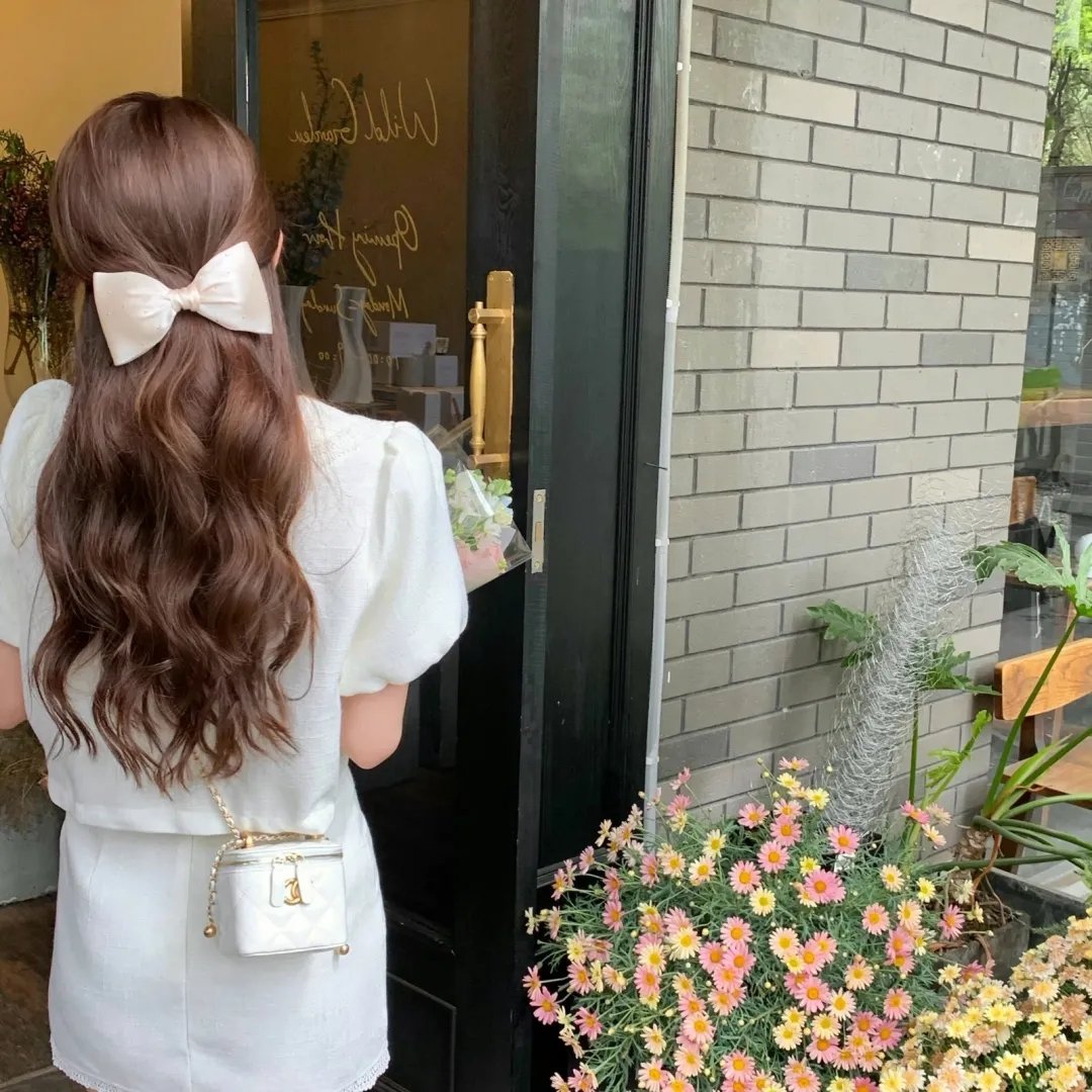 抱着黄金飞翔